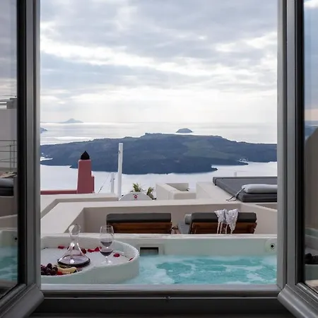 Caldera Cliff Illusion Aparthotel 3*