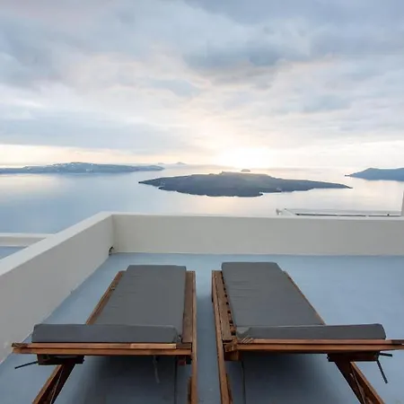 Caldera Cliff Illusion