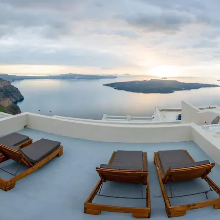 Caldera Cliff Illusion Aparthotel Fira (Santorini)
